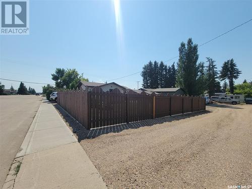 4701 Express Avenue, Macklin, SK - Outdoor