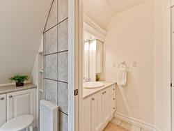 Ensuite bathroom - 