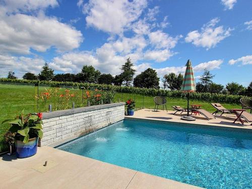 Piscine - 1578Z Côte Leclerc, Saint-Laurent-De-L'Île-D'Orléans, QC - Outdoor With In Ground Pool