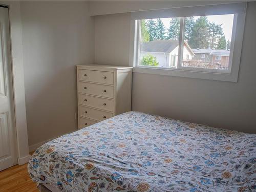 485 6Th Ave, Campbell River, BC - Indoor Photo Showing Bedroom