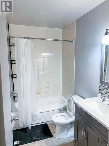 5775 Hemlock St, Niagara Falls, ON - Indoor Photo Showing Bathroom
