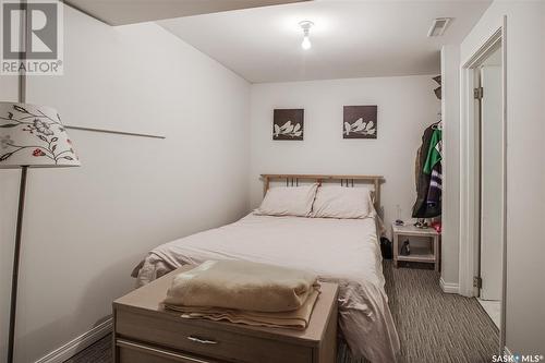 723 Idylwyld Crescent, Saskatoon, SK - Indoor Photo Showing Bedroom