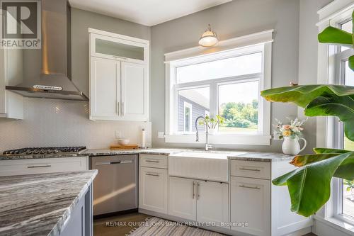 209 Schriver Rd, Quinte West, ON - Indoor Photo Showing Kitchen With Upgraded Kitchen