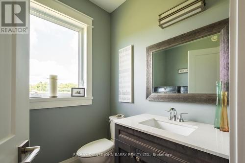 209 Schriver Rd, Quinte West, ON - Indoor Photo Showing Bathroom