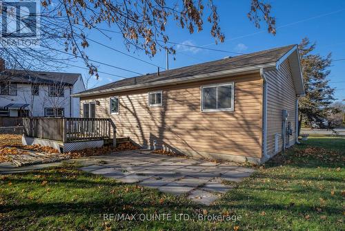 69 London Ave, Prince Edward County, ON - Outdoor