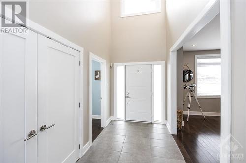 1613 Magic Morning Way, Greely, ON - Indoor Photo Showing Other Room