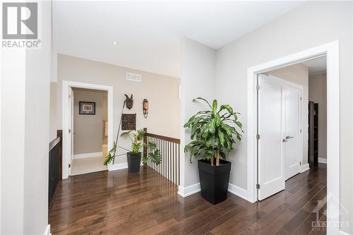 1613 Magic Morning Way, Greely, ON - Indoor Photo Showing Other Room