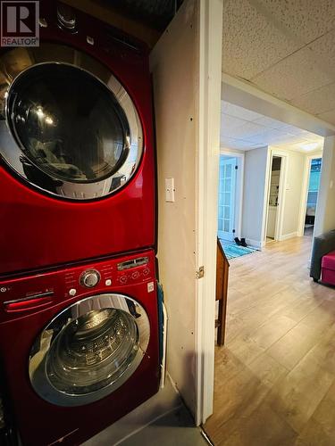 2 Johns Road, St.Philips, NL - Indoor Photo Showing Laundry Room