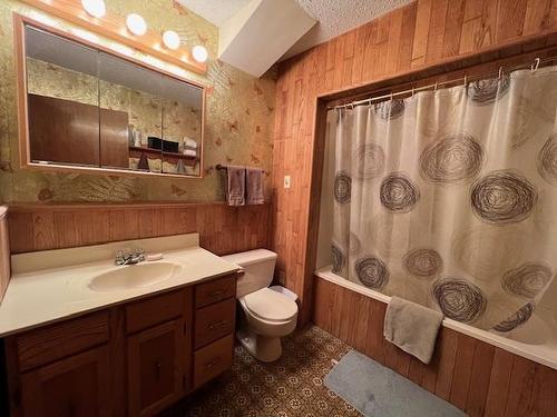 1060 Cornwall Avenue N, Fort Frances, ON - Indoor Photo Showing Bedroom