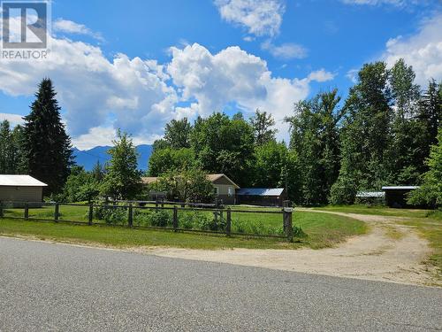 432 Alexander Road, Nakusp, BC - Outdoor With View