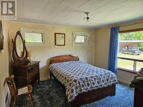 432 Alexander Road, Nakusp, BC - Indoor Photo Showing Bedroom