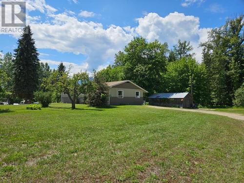 432 Alexander Road, Nakusp, BC - Outdoor