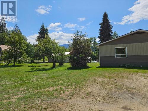 432 Alexander Road, Nakusp, BC - Outdoor