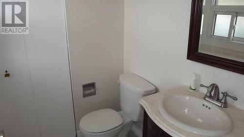 47 Mississauga Ave, Elliot Lake, ON - Indoor Photo Showing Bathroom