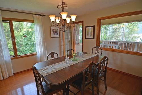 1565 Highway 3A, Nelson, BC - Indoor Photo Showing Dining Room