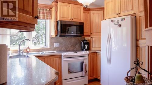 81 Rue Melanie, Drummond, NB - Indoor Photo Showing Kitchen