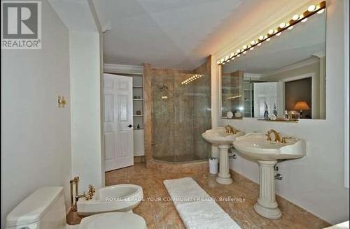 52 Beaufort Hills Road, Richmond Hill, ON - Indoor Photo Showing Bathroom