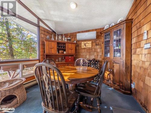 Breakfast room - 399 Horseshoe Lake, Seguin, ON - Indoor Photo Showing Dining Room