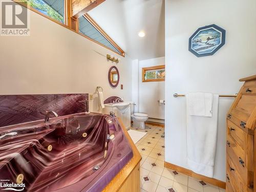 Primary ensuite 3-pc - 399 Horseshoe Lake, Seguin, ON - Indoor