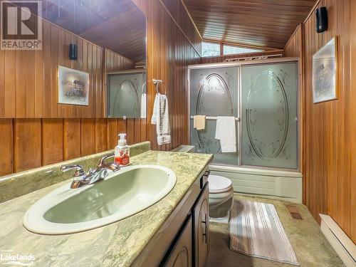Main Bath - 399 Horseshoe Lake, Seguin, ON - Indoor Photo Showing Bathroom