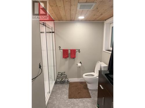 Dl6707 Sakinaw Lake, Pender Harbour, BC - Indoor Photo Showing Bathroom