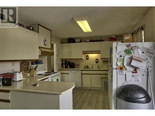 14 Ochwe Street, Kitimat, BC - Indoor Photo Showing Kitchen