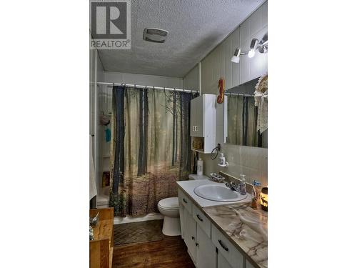 14 Ochwe Street, Kitimat, BC - Indoor Photo Showing Bathroom