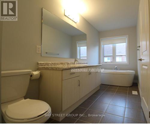 35 Sutcliffe Dr, Whitby, ON - Indoor Photo Showing Bathroom