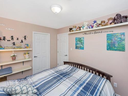 7824 Dalrae Pl, Sooke, BC - Indoor Photo Showing Bedroom