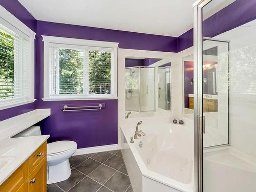 7824 Dalrae Pl, Sooke, BC - Indoor Photo Showing Bathroom