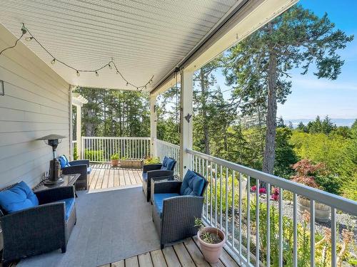 7824 Dalrae Pl, Sooke, BC - Outdoor With Deck Patio Veranda With Exterior
