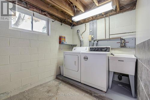 9 Crawford Dr E, Hamilton, ON - Indoor Photo Showing Laundry Room