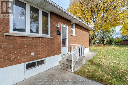 9 Crawford Dr E, Hamilton, ON - Outdoor With Exterior