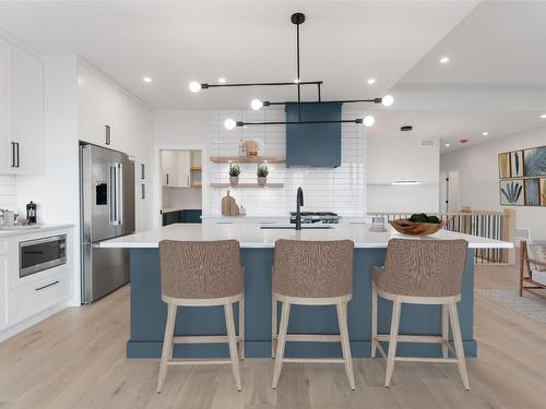 1135 Elk Street, Penticton, BC - Indoor Photo Showing Kitchen With Upgraded Kitchen