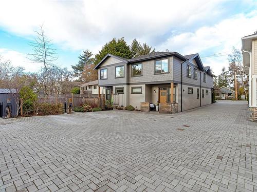 8-2369 Malaview Ave, Sidney, BC - Outdoor