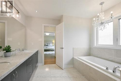 99 Greenspire Avenue, Markham, ON - Indoor Photo Showing Bathroom