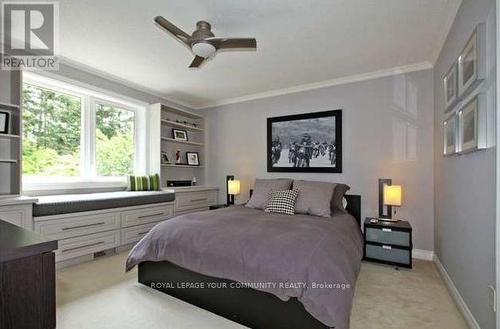 52 Beaufort Hills Rd, Richmond Hill, ON - Indoor Photo Showing Bedroom