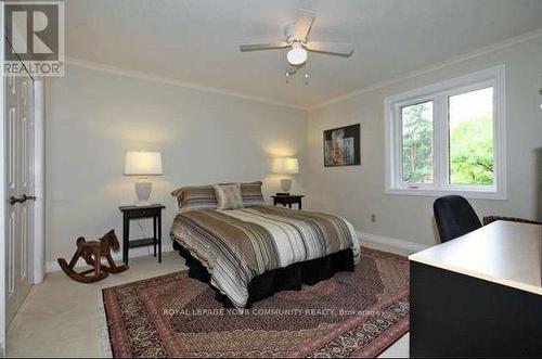 52 Beaufort Hills Rd, Richmond Hill, ON - Indoor Photo Showing Bedroom