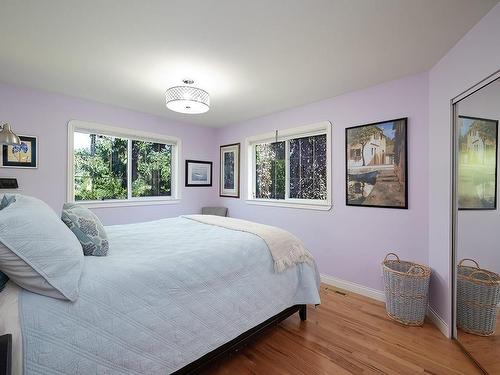 2740 Northwest Bay Rd, Nanoose Bay, BC - Indoor Photo Showing Bedroom