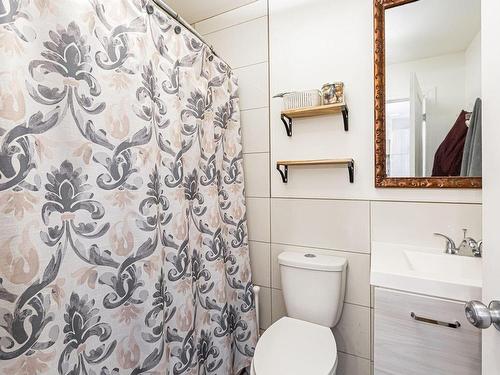 Logement - 775  - 775A Rue Caya, Saint-Colomban, QC - Indoor Photo Showing Bathroom