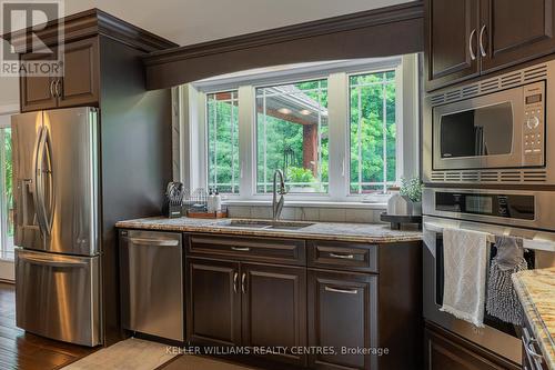 3 Teddy Bear Lane, South Bruce Peninsula, ON - Indoor Photo Showing Kitchen With Stainless Steel Kitchen