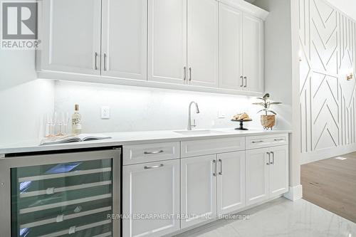 439 Masters Drive, Woodstock, ON - Indoor Photo Showing Kitchen