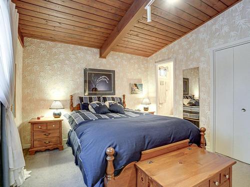 Chambre Ã  coucher principale - 9 Av. De Montsec, Lorraine, QC - Indoor Photo Showing Bedroom
