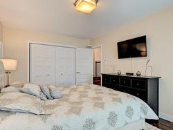 Master bedroom - 