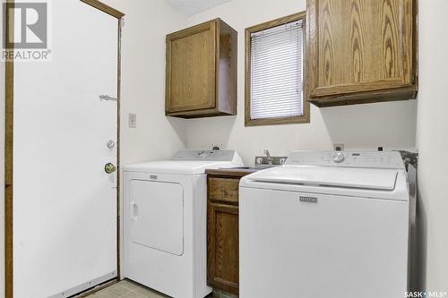 1418 Wascana Highlands, Regina, SK - Indoor Photo Showing Laundry Room