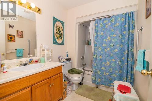 1 Brockhouse Way Unit#111, Deep River, ON - Indoor Photo Showing Bathroom