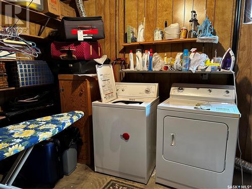 106 2Nd Avenue E, Lampman, SK - Indoor Photo Showing Laundry Room