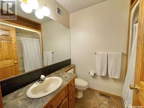 116 Morrison Drive, Yorkton, SK - Indoor Photo Showing Bathroom