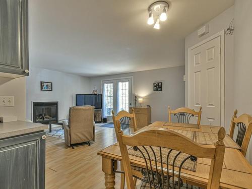 Dining room - 32 Ch. De La Flore, Sainte-Anne-Des-Lacs, QC - Indoor Photo Showing Dining Room