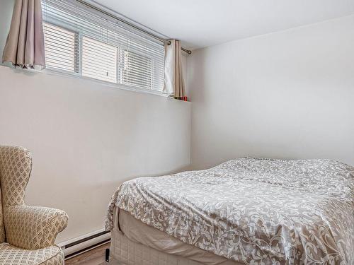 Chambre Ã Â coucher - 330 Rue Édouard-Laberge, Mercier, QC - Indoor Photo Showing Bedroom